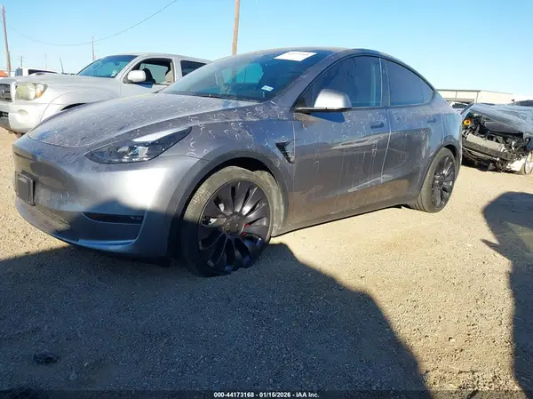 7SAYGDEF8SA375691 2025 TESLA MODEL Y - Image 2
