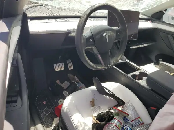 7SAYGDEF8SF238706 2025 TESLA MODEL Y - Image 8