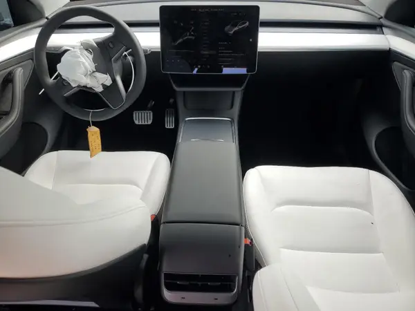 7SAYGDEF8SF302193 2025 TESLA MODEL Y - Image 8