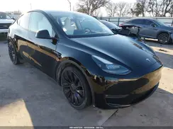 7SAYGDEF9NF313627 2022 TESLA MODEL Y