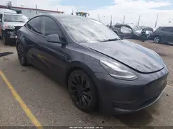 7SAYGDEF9NF318293 2022 TESLA MODEL Y