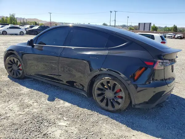7SAYGDEF9NF336843 2022 TESLA MODEL Y - Image 2