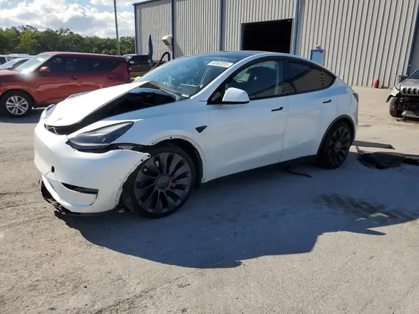 7SAYGDEF9NF338317 2022 TESLA MODEL Y - Image 1