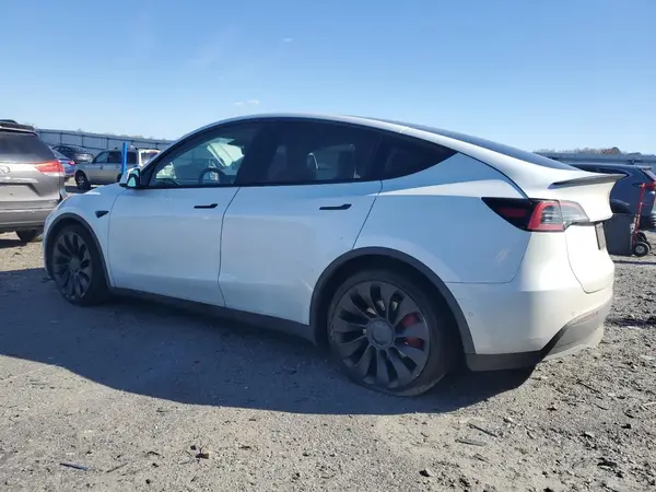 7SAYGDEF9NF340245 2022 TESLA MODEL Y - Image 2