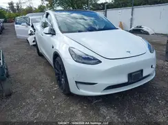 7SAYGDEF9NF347809 2022 TESLA MODEL Y