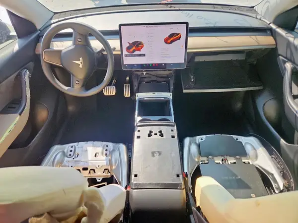 7SAYGDEF9NF352427 2022 TESLA MODEL Y - Image 8