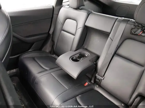 7SAYGDEF9NF375142 2022 TESLA MODEL Y - Image 8