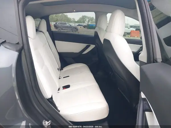 7SAYGDEF9NF377005 2022 TESLA MODEL Y - Image 8