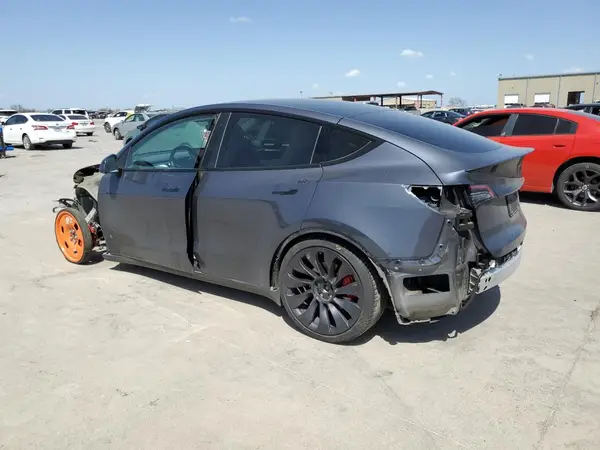 7SAYGDEF9NF391454 2022 TESLA MODEL Y - Image 2