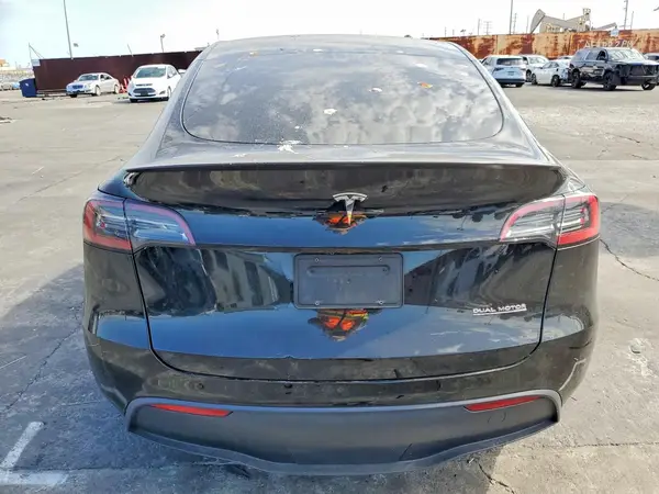 2022 TESLA MODEL Y auction photo 6