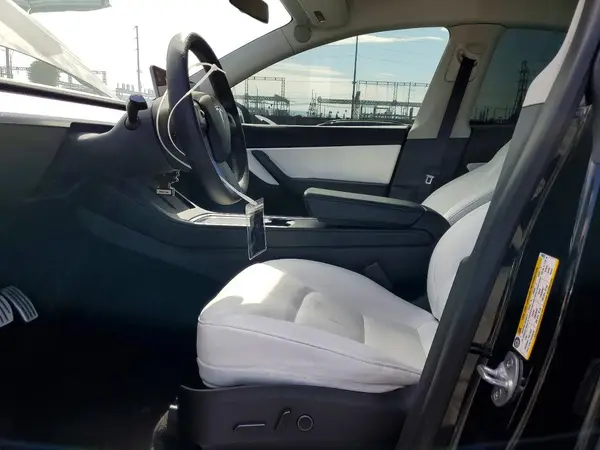 2022 TESLA MODEL Y auction photo 7