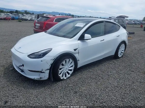 7SAYGDEF9NF399019 2022 TESLA MODEL Y - Image 2