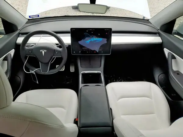 7SAYGDEF9NF399909 2022 TESLA MODEL Y - Image 8