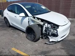 7SAYGDEF9NF405918 2022 TESLA MODEL Y