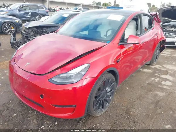 7SAYGDEF9NF410567 2022 TESLA MODEL Y - Image 2
