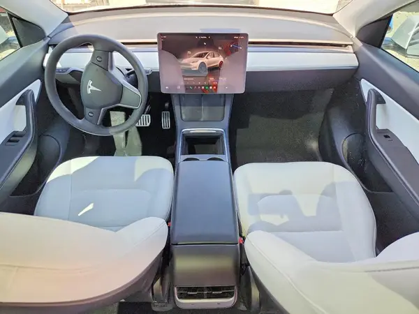 7SAYGDEF9NF411282 2022 TESLA MODEL Y - Image 8