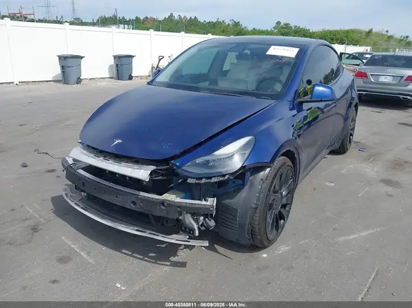 7SAYGDEF9NF441995 2022 TESLA MODEL Y - Image 2