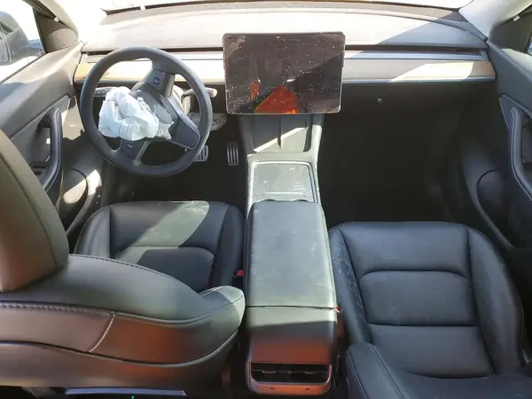7SAYGDEF9NF446176 2022 TESLA MODEL Y - Image 8