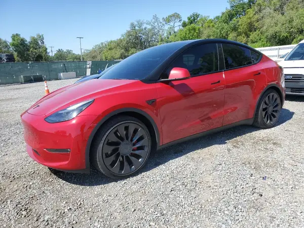 7SAYGDEF9NF452155 2022 TESLA MODEL Y - Image 1