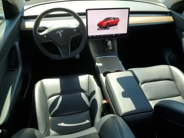 7SAYGDEF9NF452155 2022 TESLA MODEL Y - Image 8