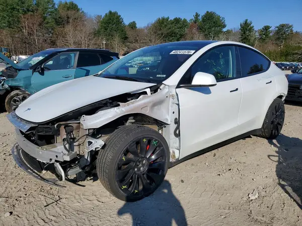 7SAYGDEF9NF468310 2022 TESLA MODEL Y - Image 1