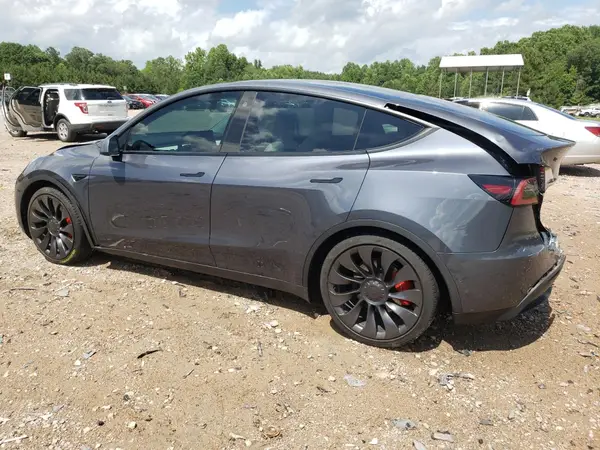 7SAYGDEF9NF487536 2022 TESLA MODEL Y - Image 2