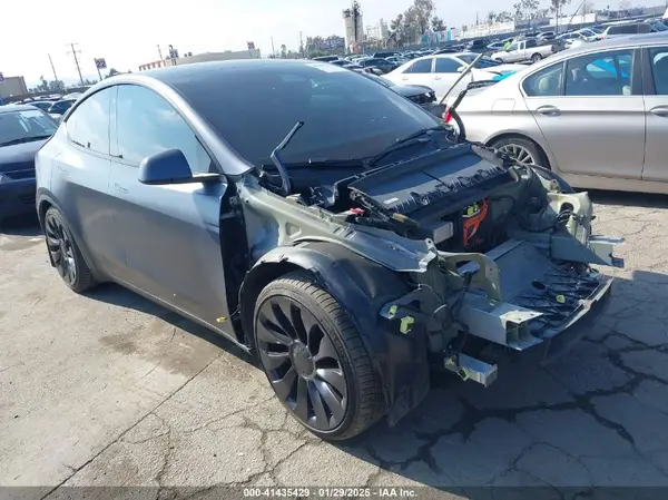 7SAYGDEF9NF488797 2022 TESLA MODEL Y - Image 1
