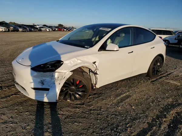 7SAYGDEF9NF491098 2022 TESLA MODEL Y - Image 1