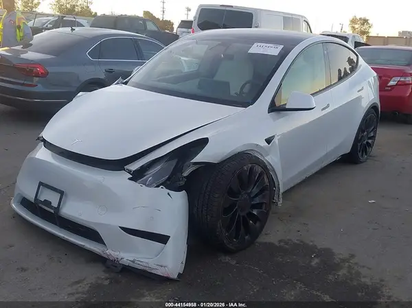 7SAYGDEF9NF492672 2022 TESLA MODEL Y - Image 2