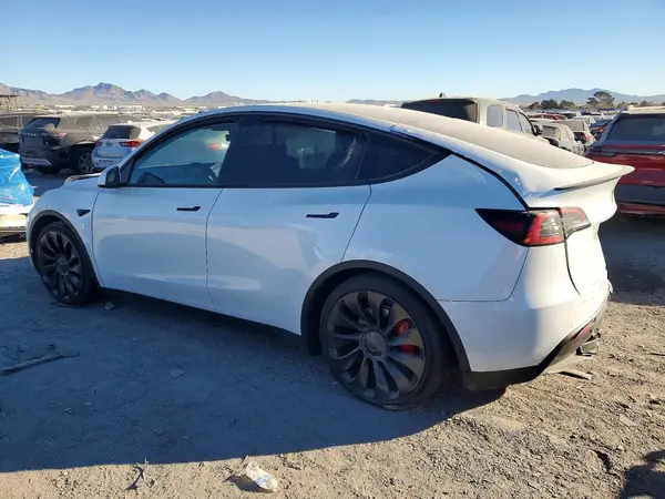7SAYGDEF9NF493336 2022 TESLA MODEL Y - Image 2