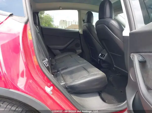 7SAYGDEF9NF507672 2022 TESLA MODEL Y - Image 8
