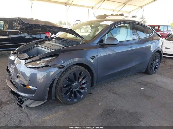 7SAYGDEF9NF511687 2022 TESLA MODEL Y - Image 2