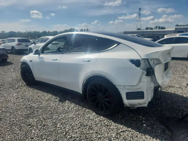 7SAYGDEF9NF515366 2022 TESLA MODEL Y - Image 2