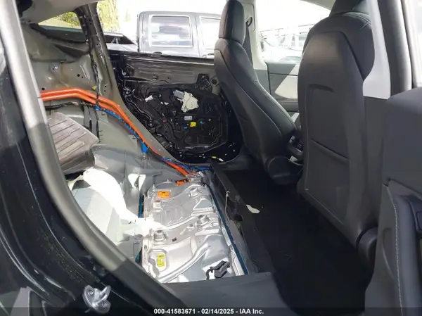 7SAYGDEF9NF532880 2022 TESLA MODEL Y - Image 8