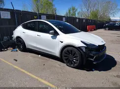 7SAYGDEF9NF541840 2022 TESLA MODEL Y
