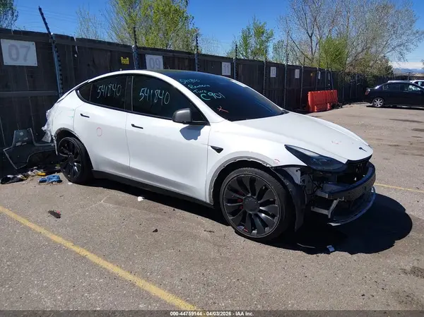 7SAYGDEF9NF541840 2022 TESLA MODEL Y - Image 1