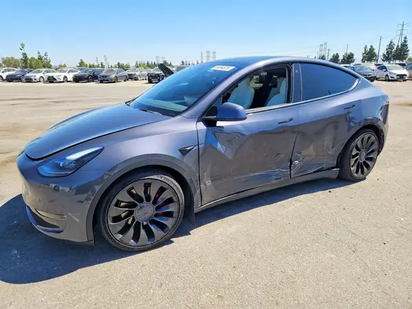 7SAYGDEF9NF546357 2022 TESLA MODEL Y - Image 1