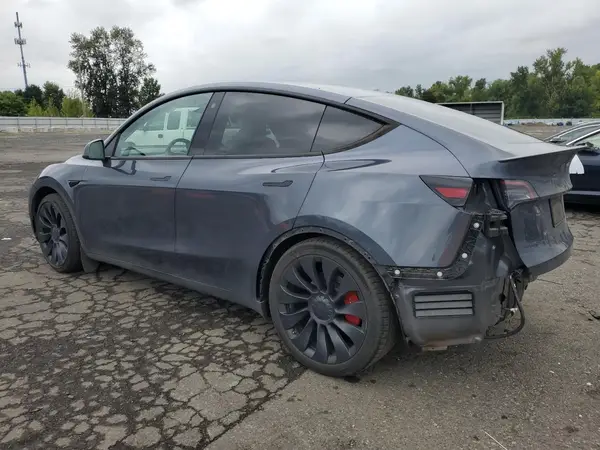 7SAYGDEF9NF546648 2022 TESLA MODEL Y - Image 2