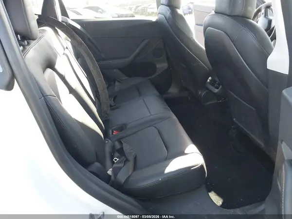 7SAYGDEF9NF551011 2022 TESLA MODEL Y - Image 8