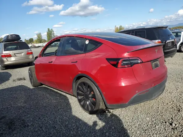 7SAYGDEF9NF560601 2022 TESLA MODEL Y - Image 2