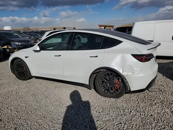 7SAYGDEF9PF590376 2023 TESLA MODEL Y - Image 2