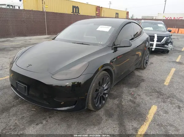 7SAYGDEF9PF602557 2023 TESLA MODEL Y - Image 2