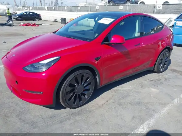 7SAYGDEF9PF605250 2023 TESLA MODEL Y - Image 2