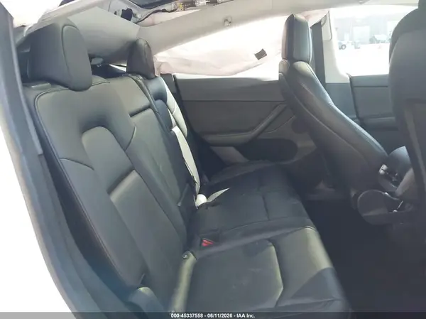 7SAYGDEF9PF636398 2023 TESLA MODEL Y - Image 8