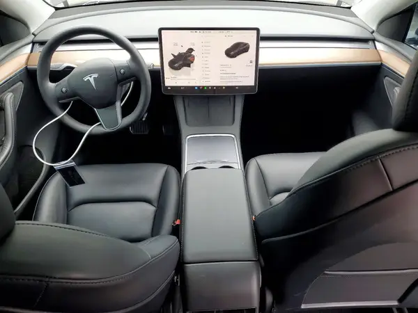 7SAYGDEF9PF664251 2023 TESLA MODEL Y - Image 8