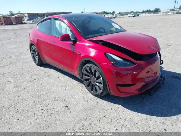 7SAYGDEF9PF668137 2023 TESLA MODEL Y - Image 1