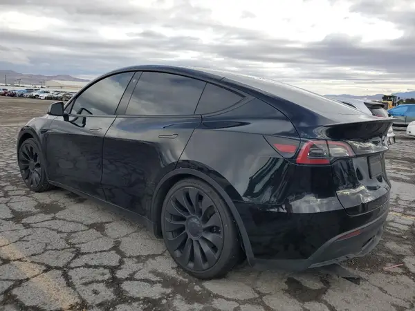 7SAYGDEF9PF668574 2023 TESLA MODEL Y - Image 2