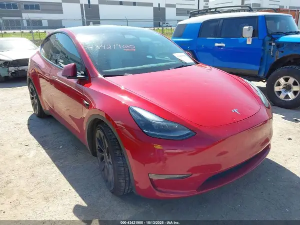 7SAYGDEF9PF688307 2023 TESLA MODEL Y - Image 1