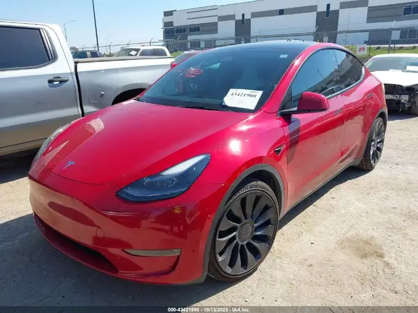 7SAYGDEF9PF688307 2023 TESLA MODEL Y - Image 2