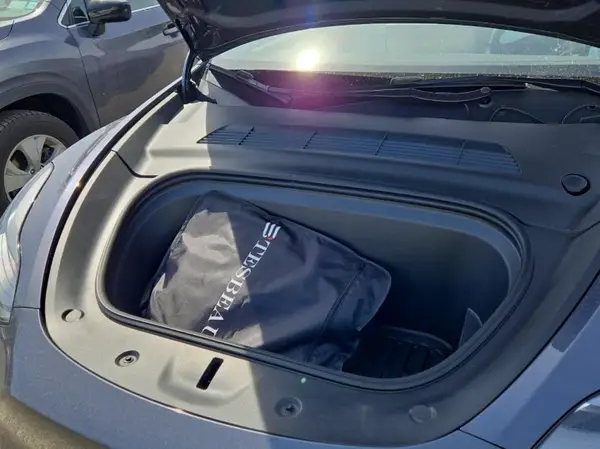 7SAYGDEF9PF700567 2023 TESLA MODEL Y - Image 2